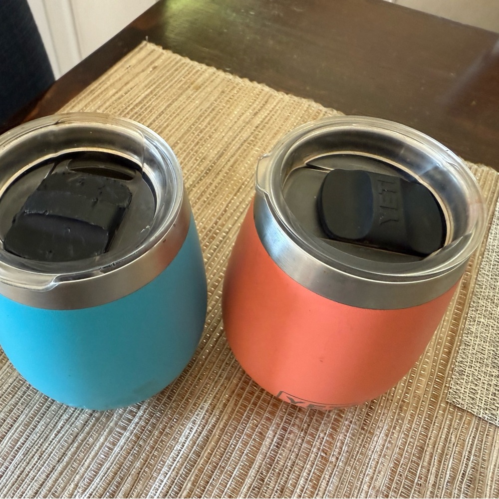 YETI wine tumblers (two sold together) - Picture 2 of 2